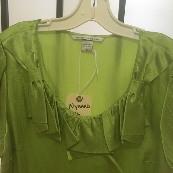 Size 16 silk and cotton blend blouse from Peter Nygard in lime green - Picture 6 of 8
